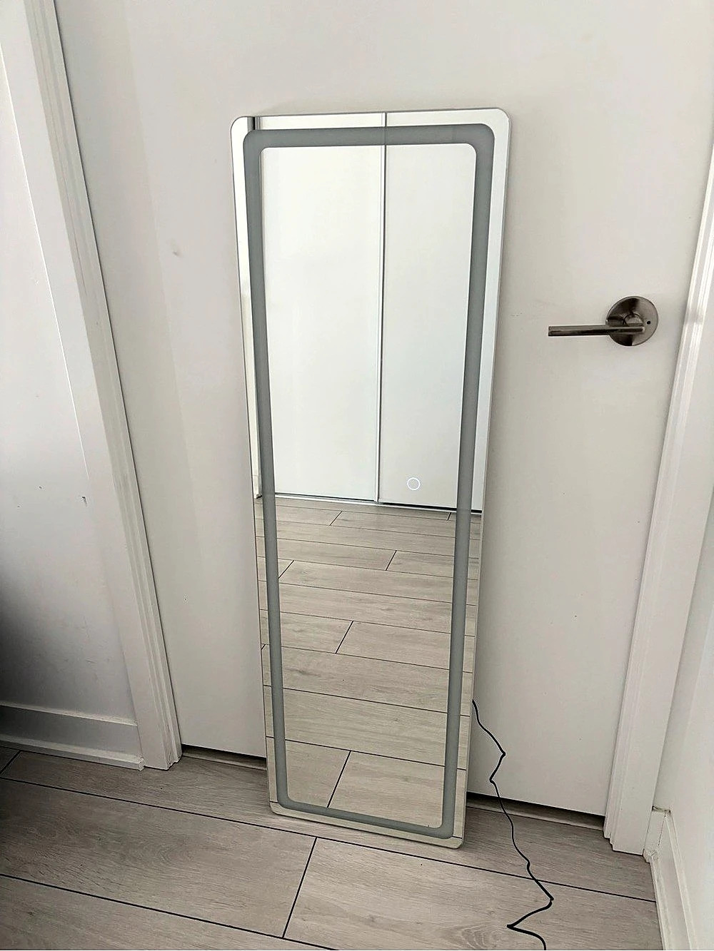 Beautiful Full-Length LED Floor Mirror - Silver & White